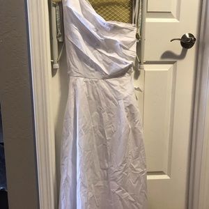 Women’s white tea-length cotton dress